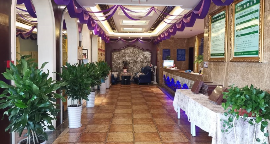 昨晚去了一次红谷滩区高端桑拿家庭式会所(红谷滩区火车站按摩电话)